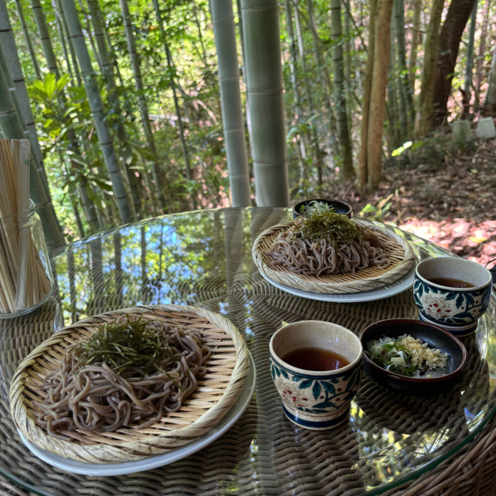 深沢小屋でランチ（蕎麦）