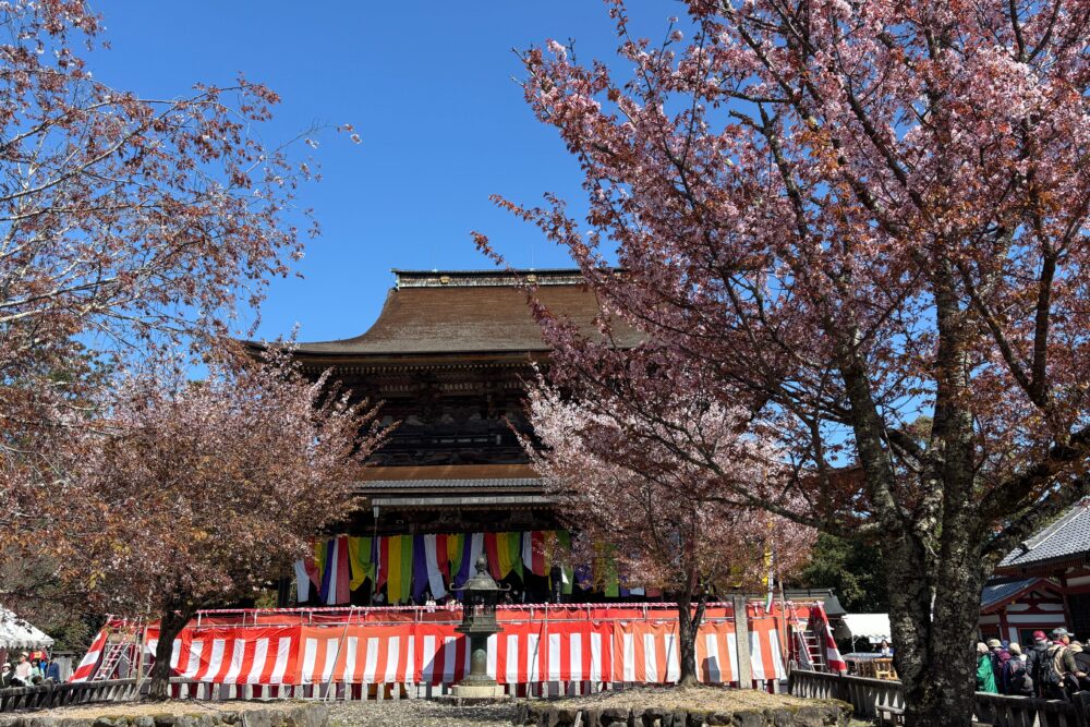 金峯山寺・蔵王堂の外観