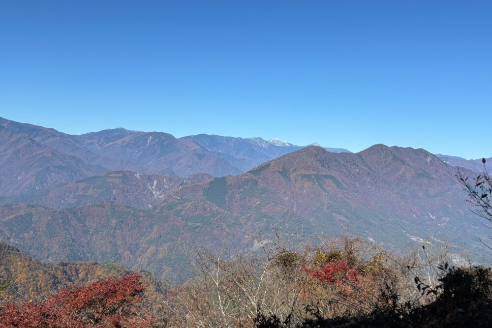 北側展望台から眺めた南アルプスの山々