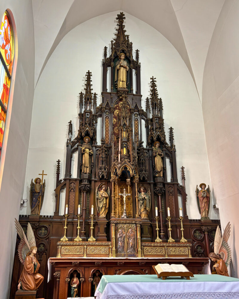 祭壇のクローズアップ