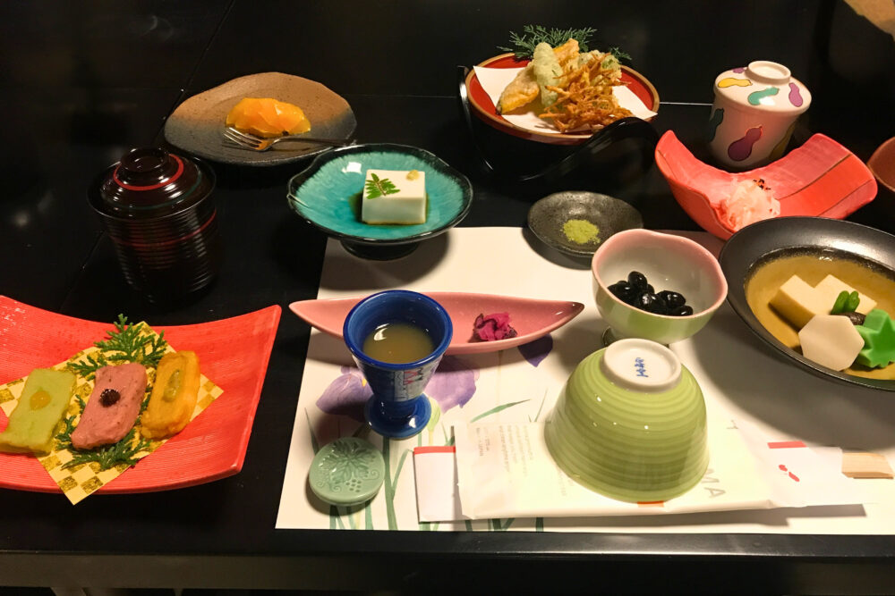高野山不動院の精進料理の夕食膳