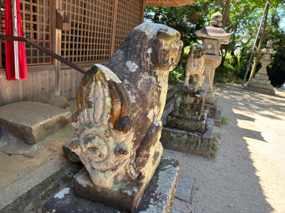 夜都伎神社の狛犬