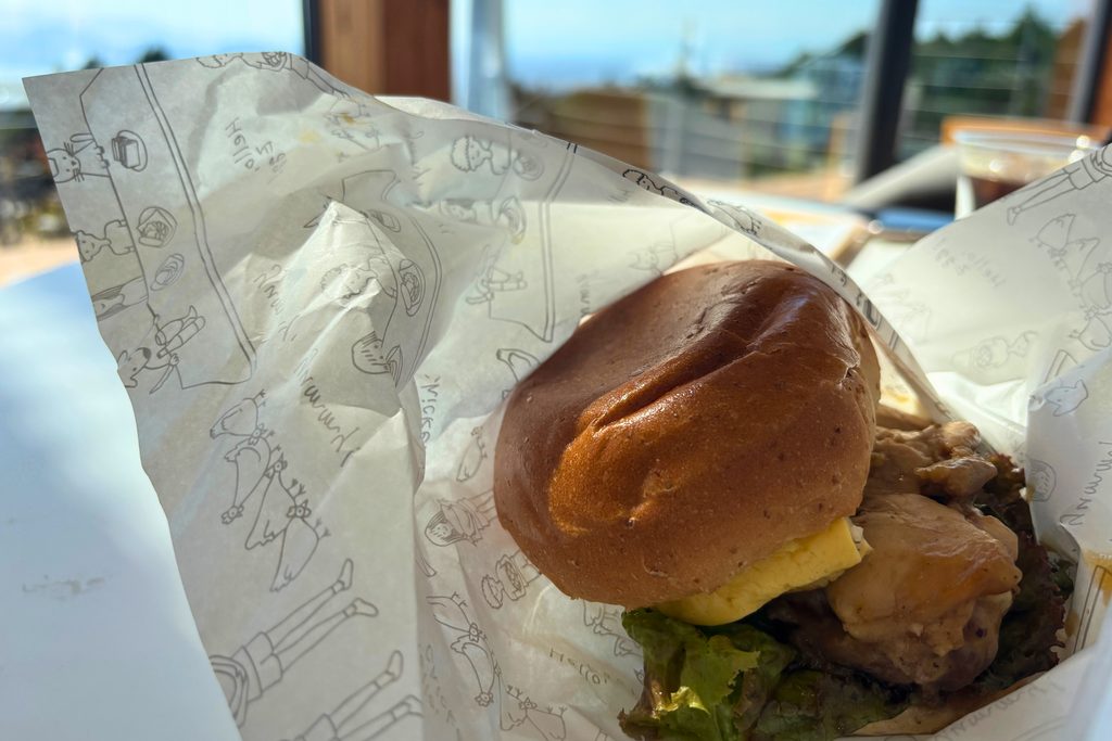 北エリアのレストラン（Mission Bay）で食べたハンバーガー